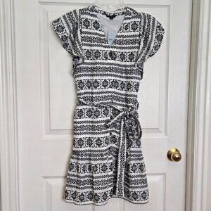 Ann Taylor NWT Petite XXS Black/white dress